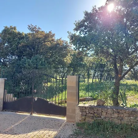 2 A 4 Personnes La Capitelle A Guest house Vers Pont du Gard